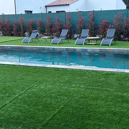 Grande Villa Avec Piscine ボンパ エクステリア 写真