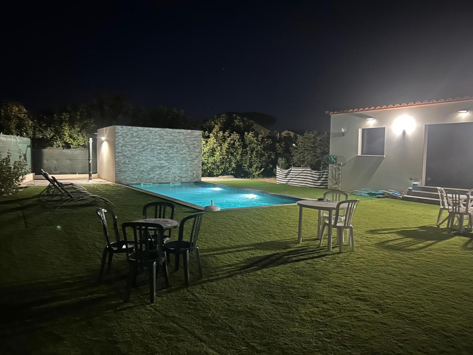 Grande Villa Avec Piscine ボンパ エクステリア 写真