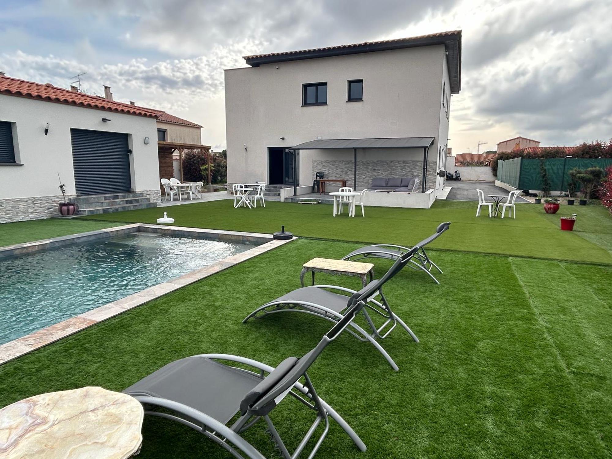Grande Villa Avec Piscine ボンパ エクステリア 写真